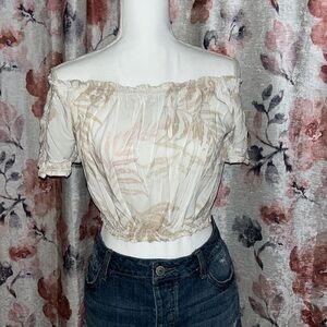 Ocean Drive Cream and Tan Ruffled Off the Shoulder Top NWOT